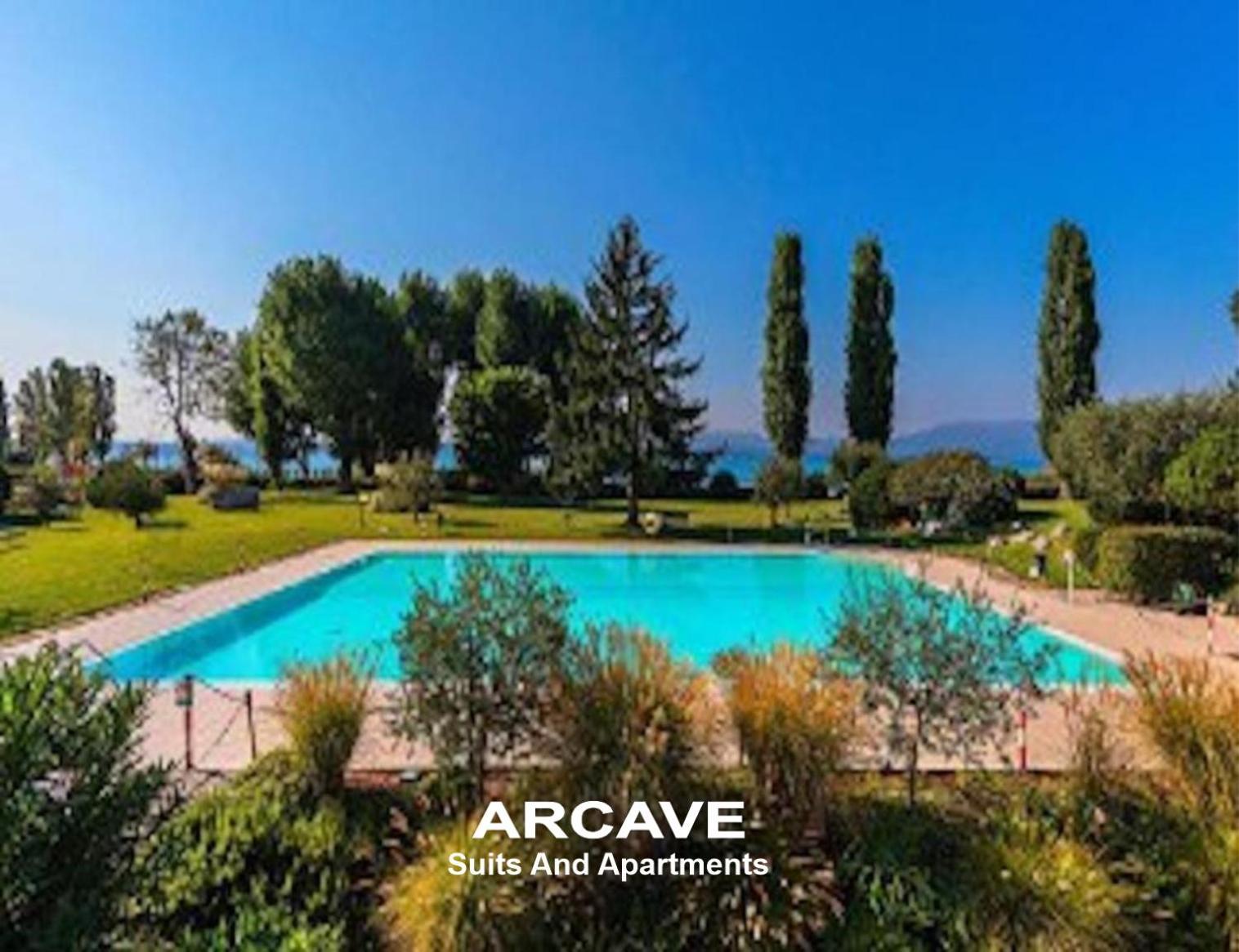 Marilyn Arpa Apartment Sirmione Luaran gambar